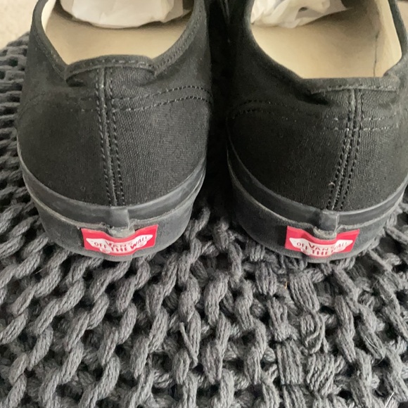 Men’s Vans - Picture 5 of 6